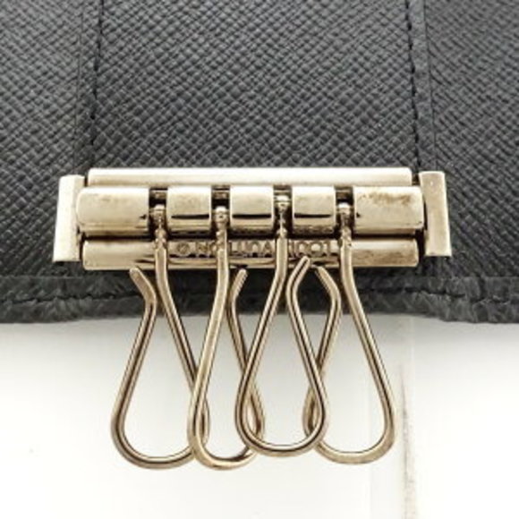Louis Vuitton Multicle Ardoise Taiga Case Key - Picture 6 of 9